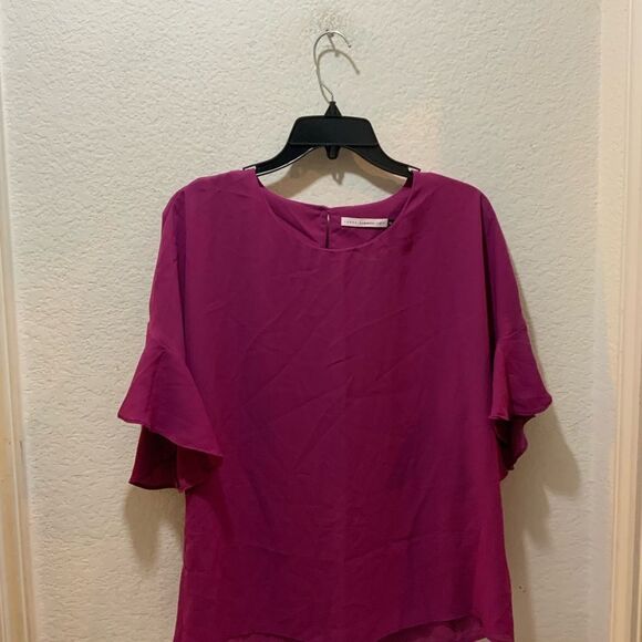 Three Eighty  two top with ruffle Short Sleeve Top Size Medium - Picture 3 of 8